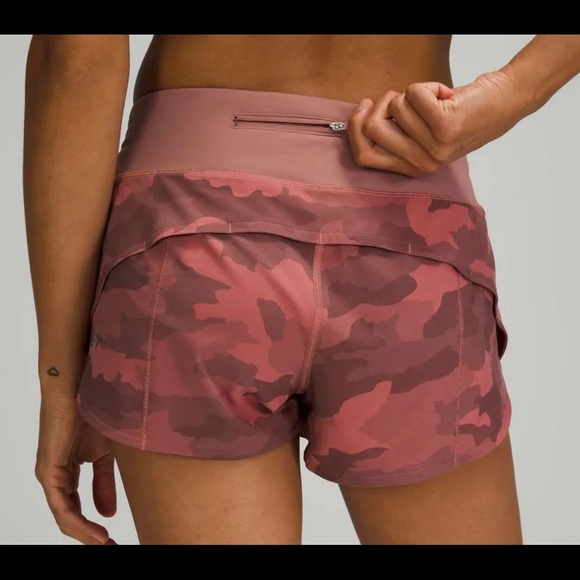 *SOLD* LULULEMON SPEED UP MID-RISE SHORT 4" Heritage Camo Brier Rose Spice Sz 6 - Picture 2 of 8